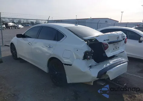 2018 Nissan Altima 2.5 Sr z USA, uszkodzony, nr VIN 1N4AL3AP4JC473057